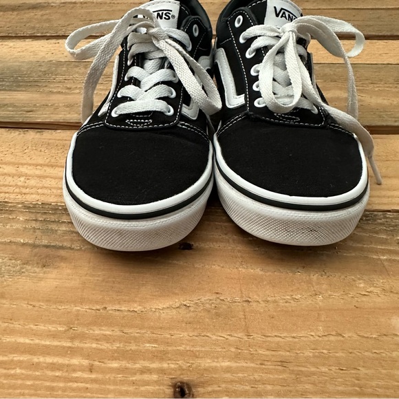 Off the Wall Vans size 4 - Picture 3 of 6